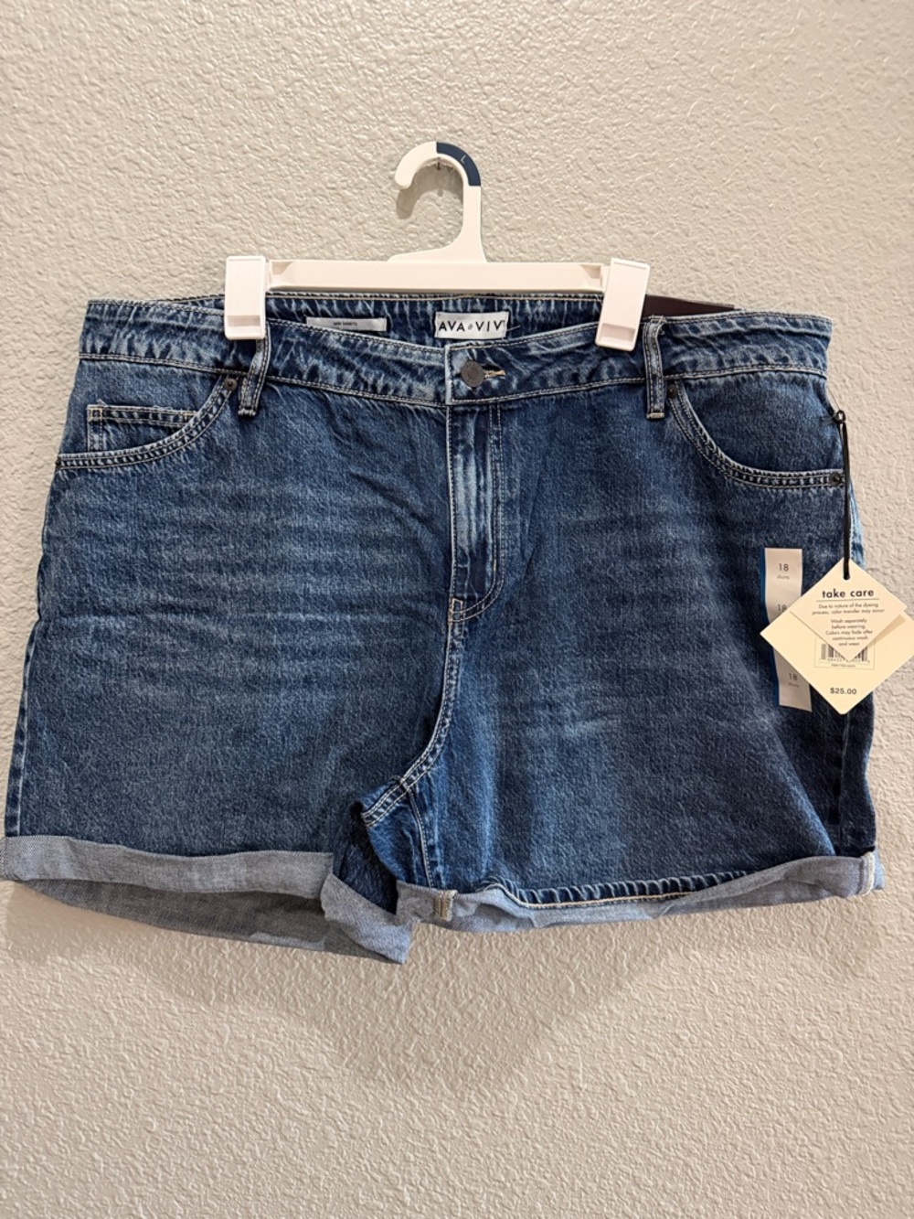 Ava & Viv Mid-Rise Dark Blue Denim Roll-Cuff Shorts size 18 Midi